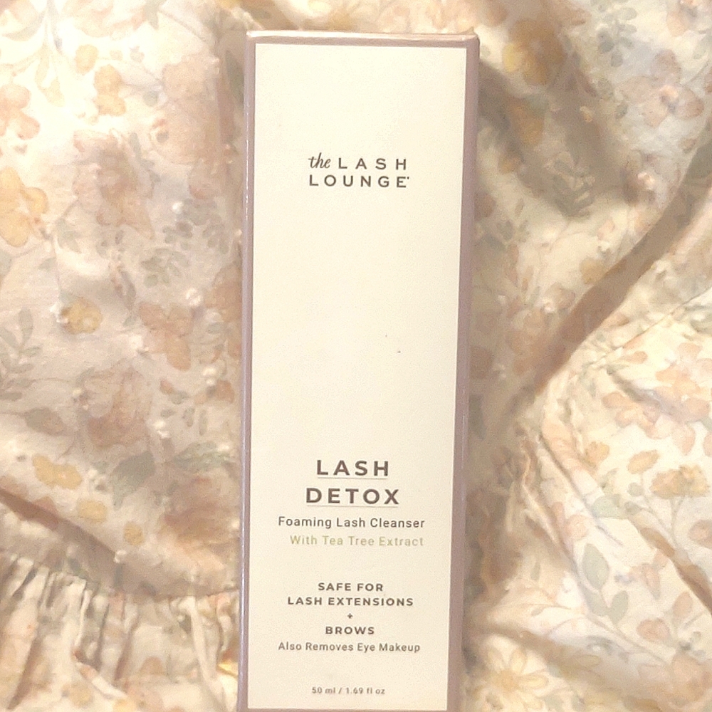 Lash Extensions cleanser